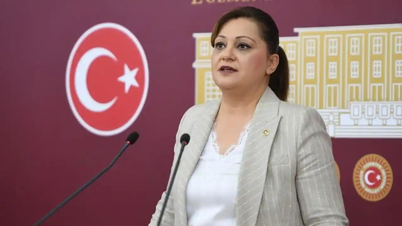 2024 yerel seçimlerinde kazanan Belediye Başkanlarının asıl meslekleri nedir? 4
