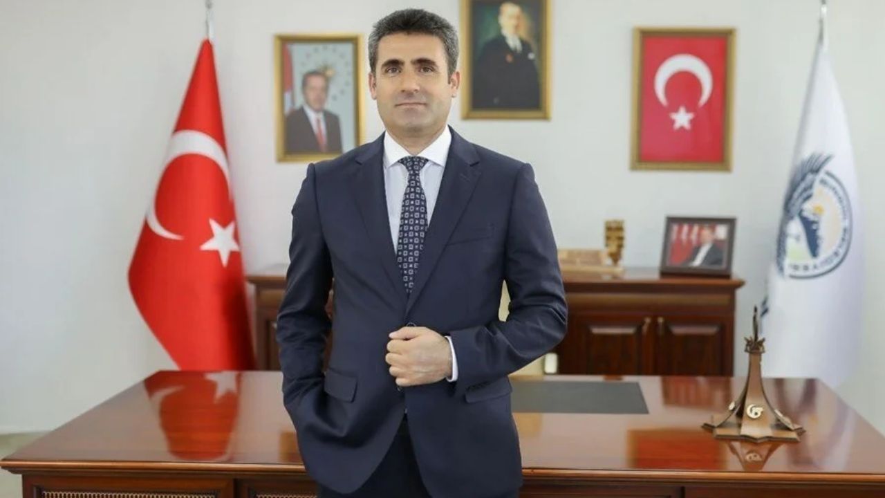 2024 yerel seçimlerinde kazanan Belediye Başkanlarının asıl meslekleri nedir? 18