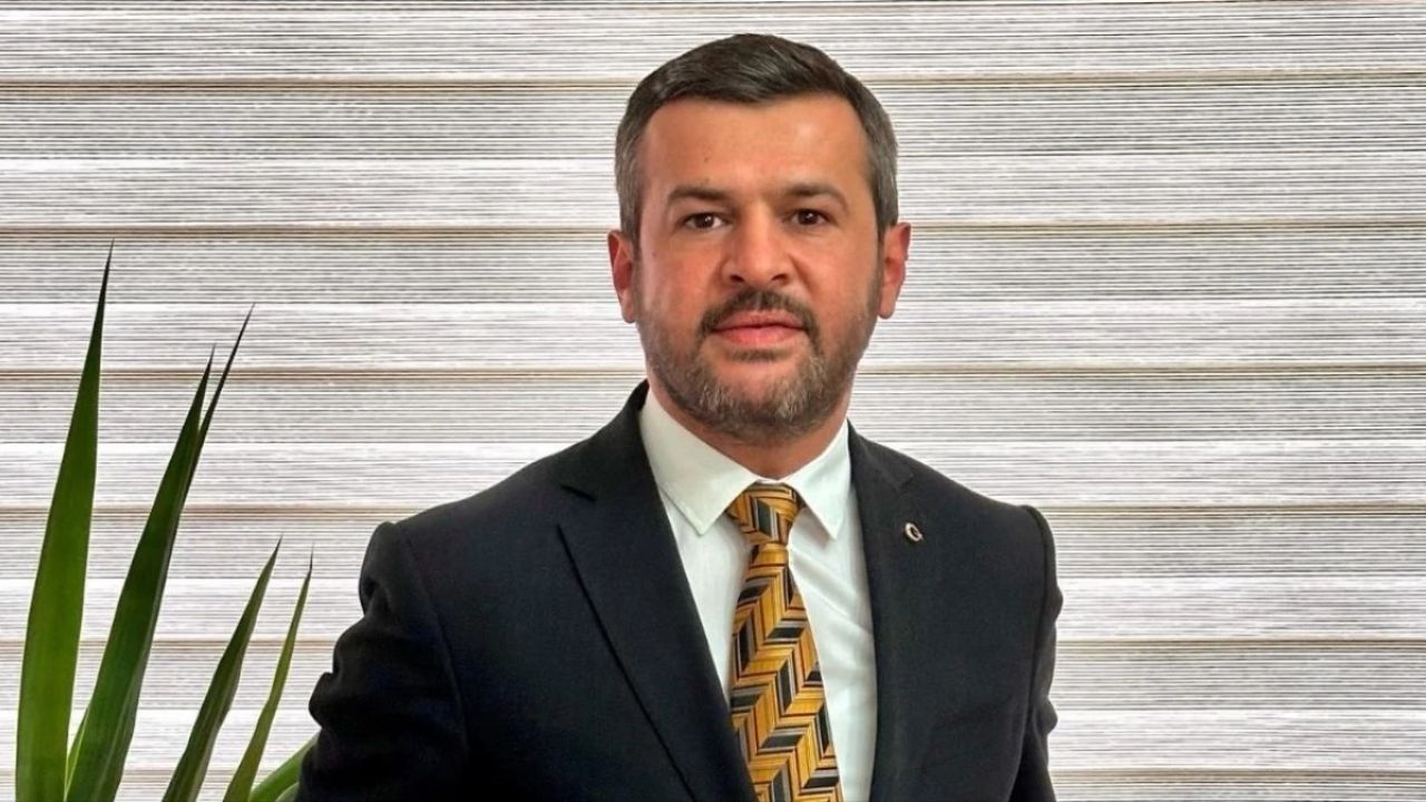 2024 yerel seçimlerinde kazanan Belediye Başkanlarının asıl meslekleri nedir? 44