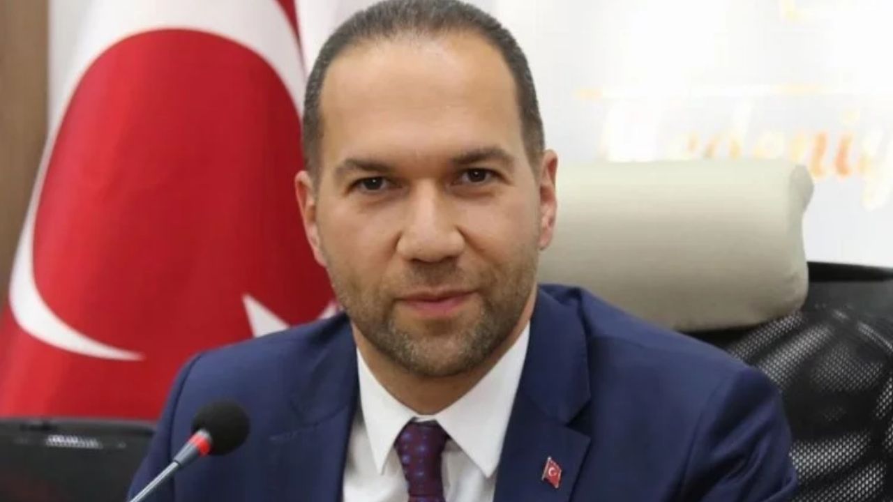 2024 yerel seçimlerinde kazanan Belediye Başkanlarının asıl meslekleri nedir? 63