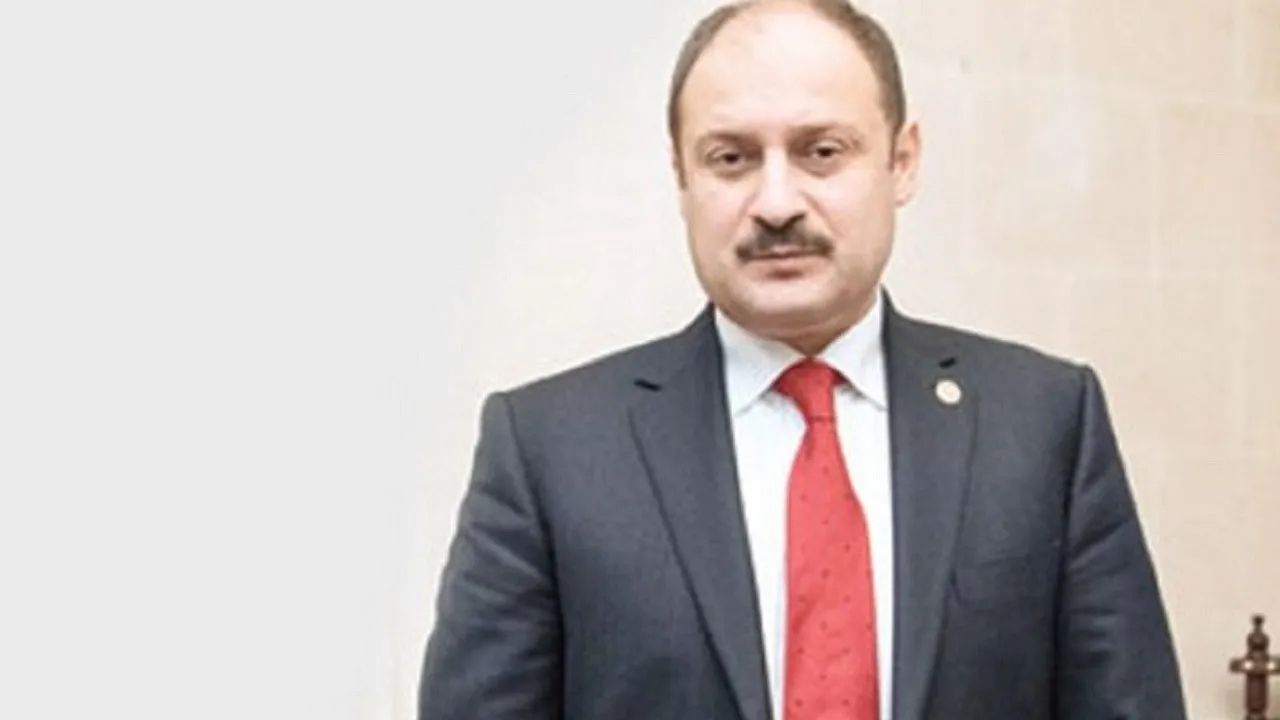 2024 yerel seçimlerinde kazanan Belediye Başkanlarının asıl meslekleri nedir? 72