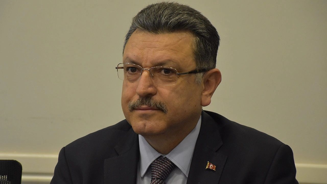 2024 yerel seçimlerinde kazanan Belediye Başkanlarının asıl meslekleri nedir? 76