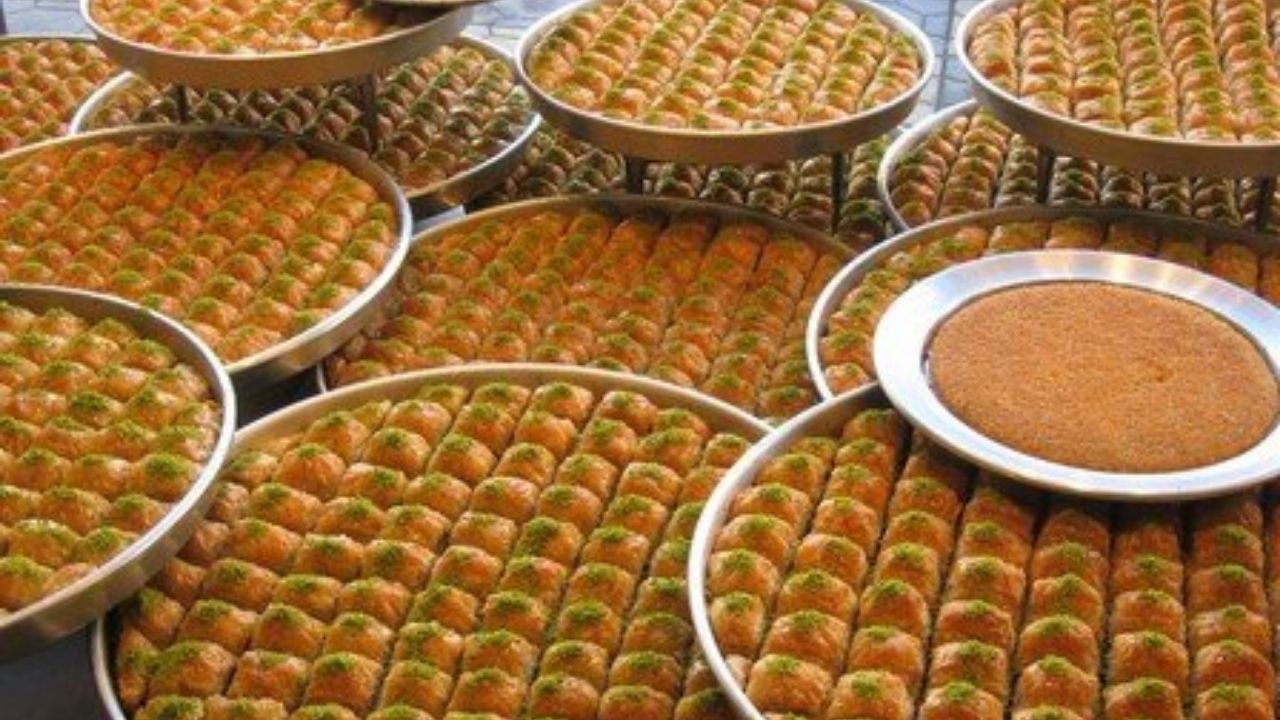 Türkiye'nin en iyi baklavacıları hangileri? 2024 yılı baklava fiyatları nedir? 11