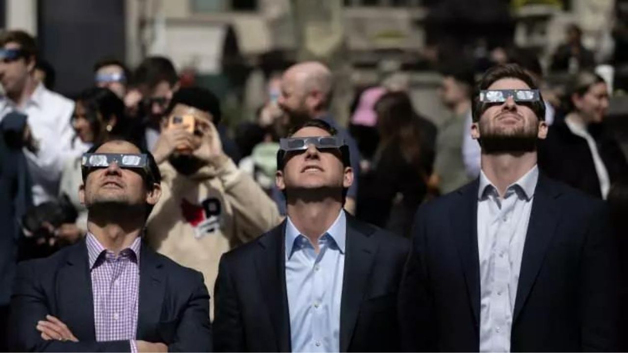 2024’ün ilk güneş tutulması gerçekleşti! Görenleri hayran bırakan o anlar böyle görüntülendi 15