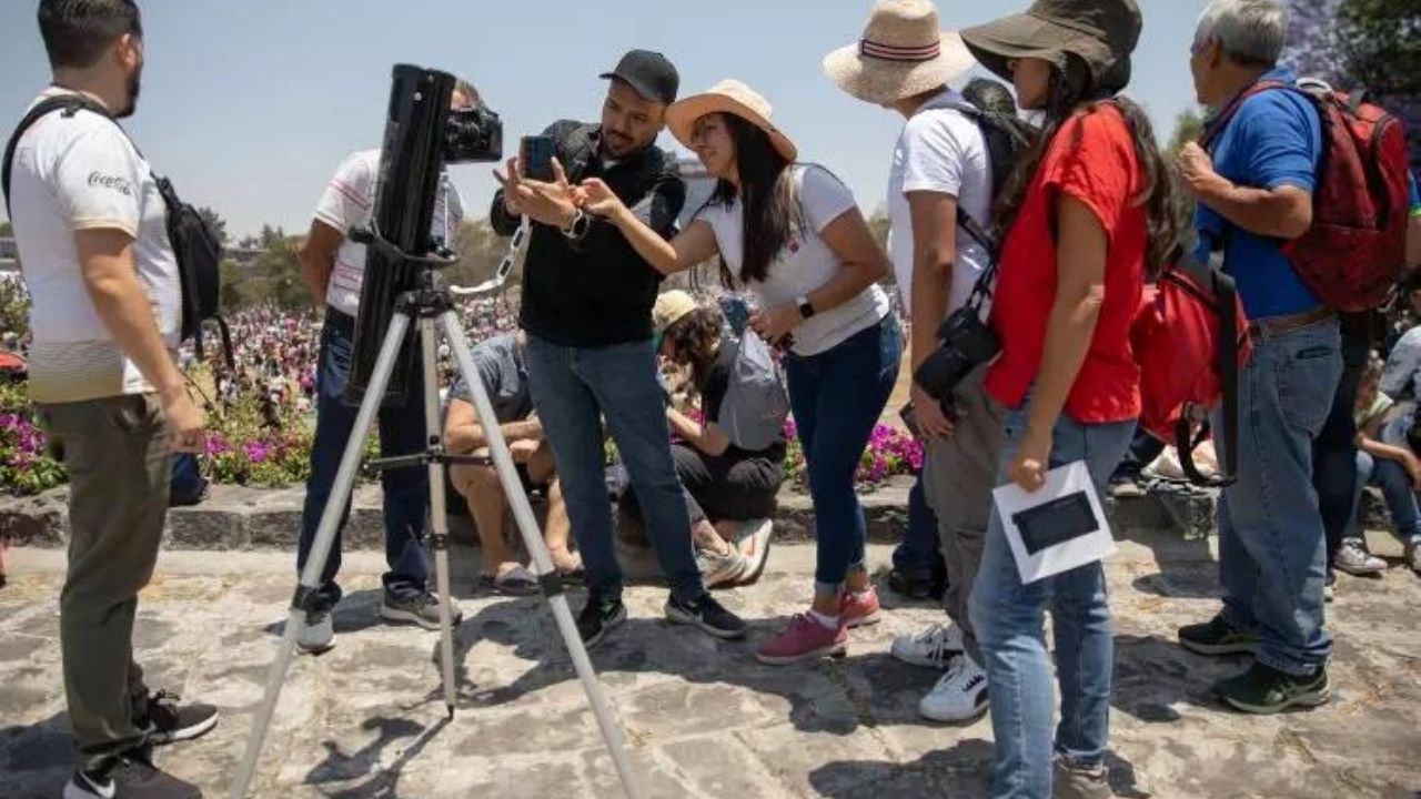 2024’ün ilk güneş tutulması gerçekleşti! Görenleri hayran bırakan o anlar böyle görüntülendi 24