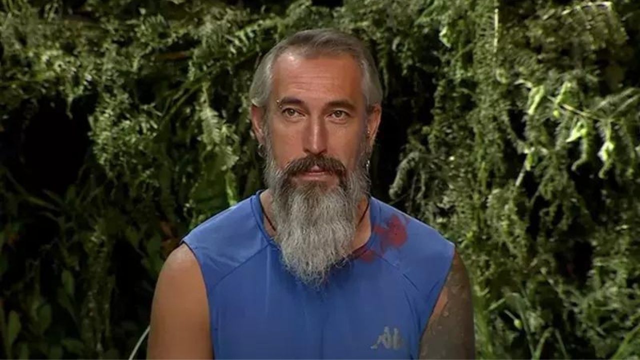 Survivor yarışmacılarının yaşları ve asıl meslekleri nedir? 16