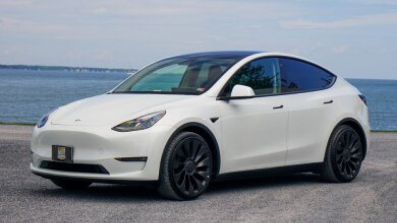 Tesla Model Y Türkiye’ye özel indirimle satışa çıktı! 7
