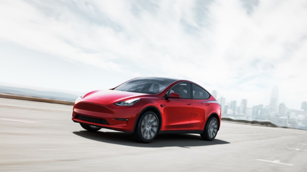 Tesla Model Y Türkiye’ye özel indirimle satışa çıktı! 5