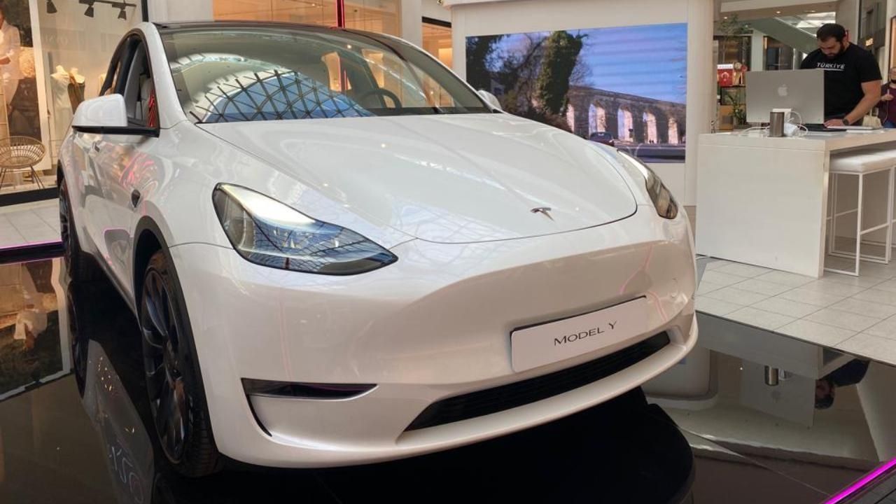 Tesla Model Y Türkiye’ye özel indirimle satışa çıktı! 12