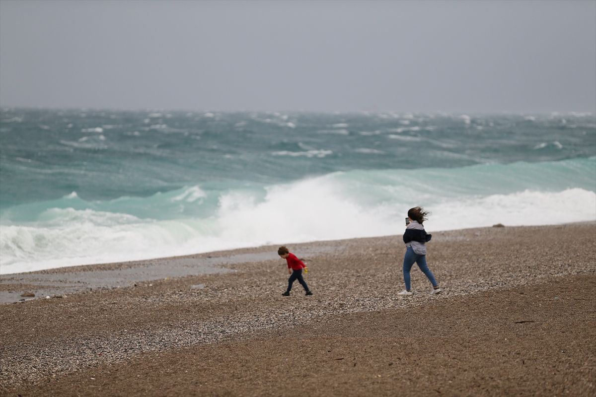 Yurt genelinde fırtına ve yağmur etkili oluyor! 7