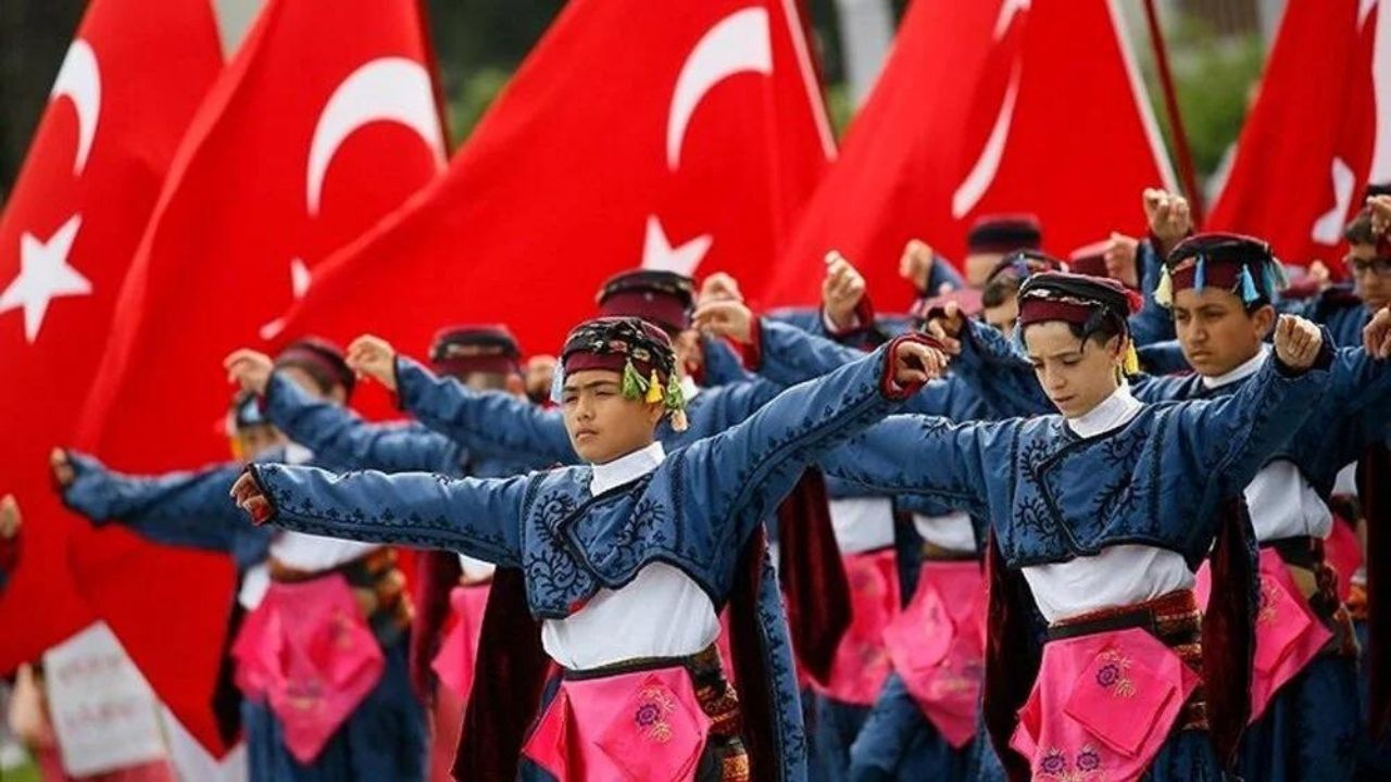 23-24 Nisan üniversiteler ve okullar tatil mi? 23 Nisan eczaneler ve sağlık kuruluşları açık mı? 6