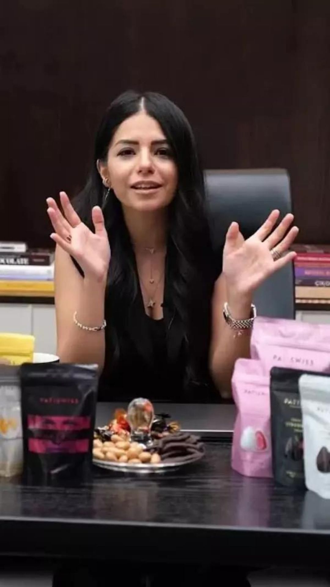 Patiswiss'in CEO'usu küflü çikolata çıkışında bulunmuştu, görevinden ayrıldı! 7