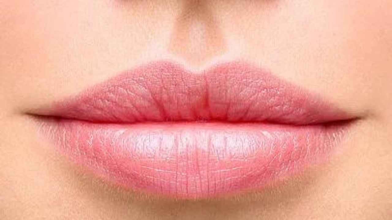 Dudaklarınız karakterinizi ele veriyor! İşte dudak şeklinize göre karakter analiziniz 13