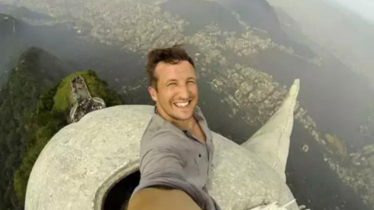 Geçmişten bugüne yaşanan en ilginç ve trajik sosyal medya kazaları! 2