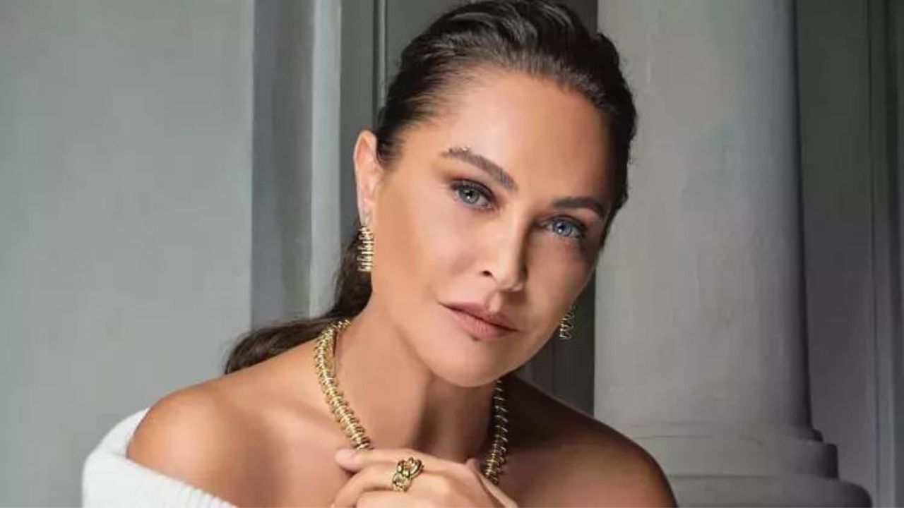 Kimi Miami'den ev aldı, kimi Londra'dan: Yurt dışında evi olan Türk ünlüler! 9