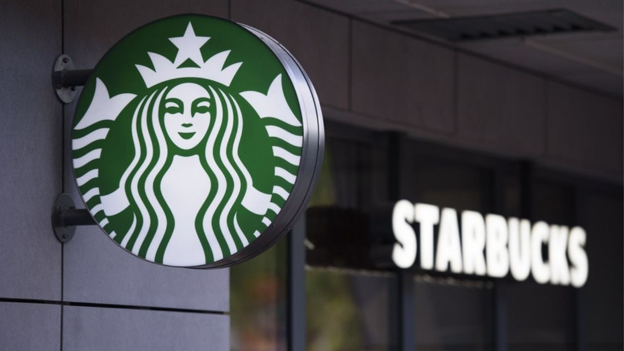 Boykotların hedefindeki Starbucks'tan zam kararı! 1
