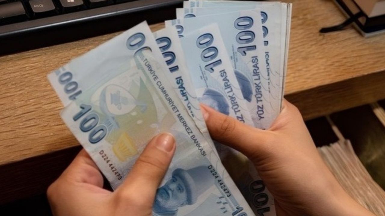 Kamuda servis dönemi bitiyor: Memurlar toplu taşıma kullanacak 3