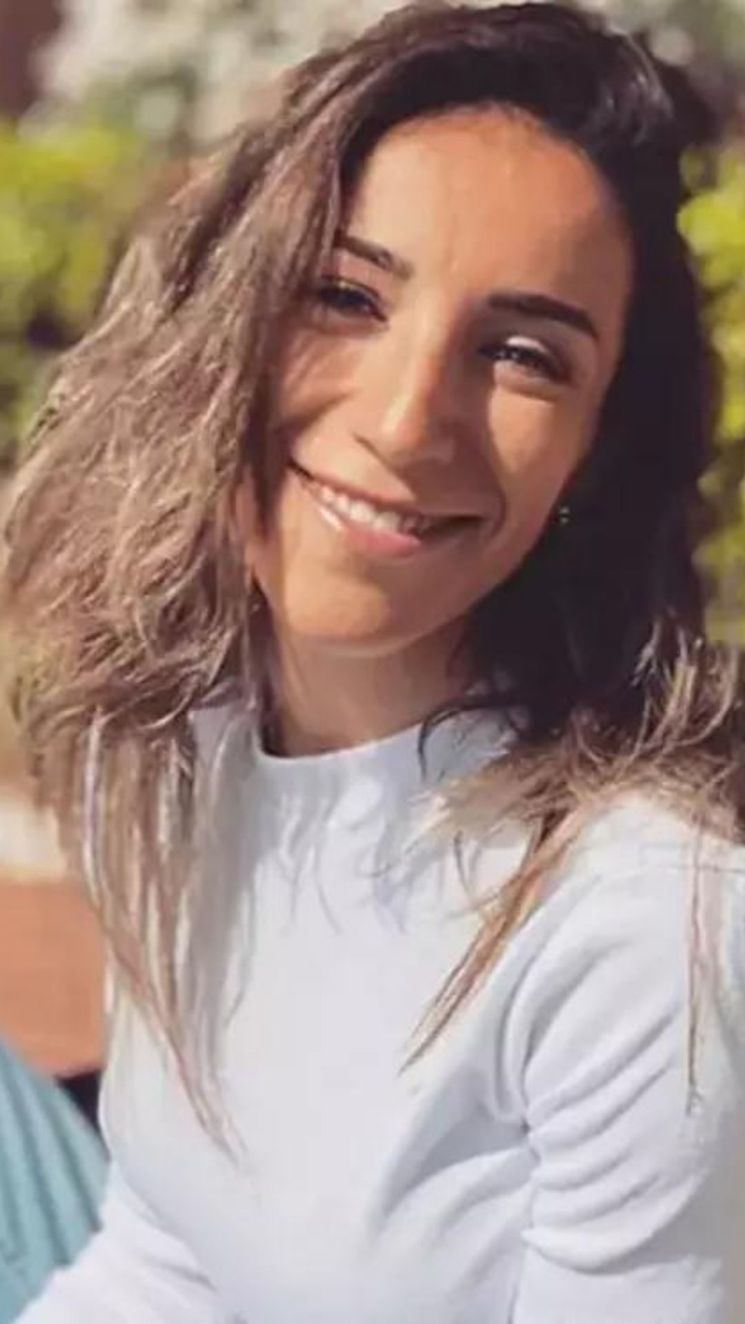 Bir döneme “hayalet sevgilim” şarkısı ile damga vuran İrem Yağcı’nın şimdiki mesleği ve son hali şaşırttı! 8