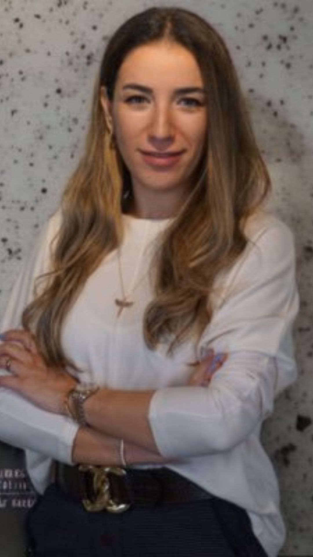 Bir döneme “hayalet sevgilim” şarkısı ile damga vuran İrem Yağcı’nın şimdiki mesleği ve son hali şaşırttı! 12