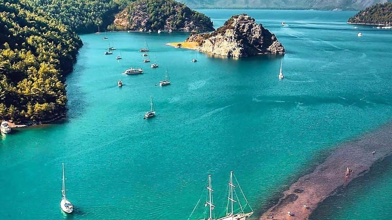 Her yıl milyonlarca turiste ev sahipliği yapan Marmaris'in en iyi plajları 7