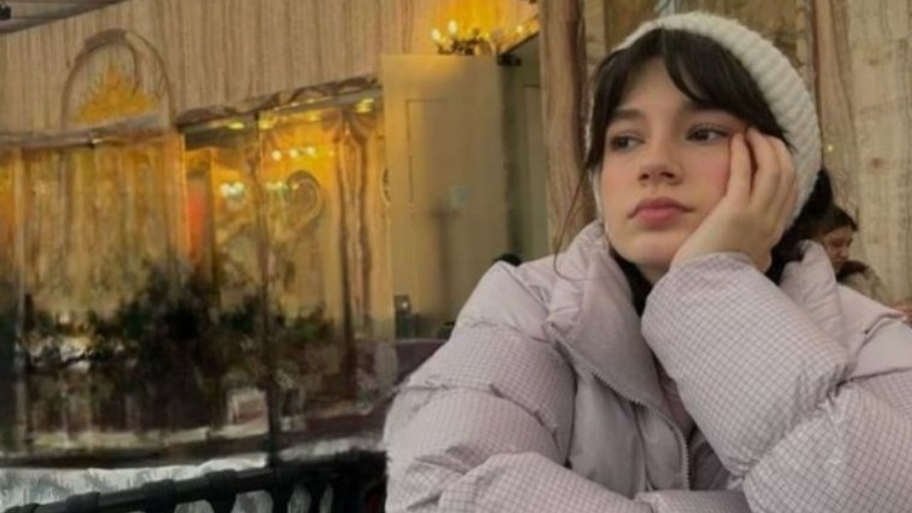 Kızıl Goncalar Dizisinin Zeynep’i, Mina Demirtaş kimdir? 6