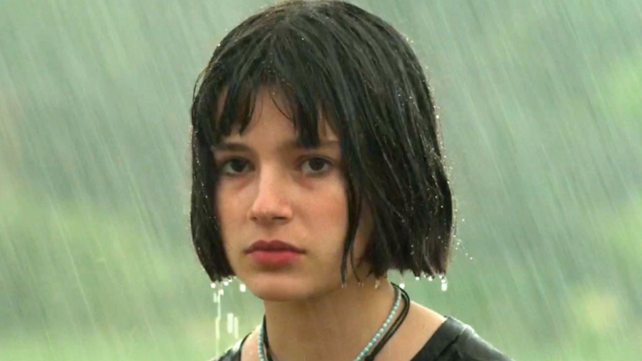 Kızıl Goncalar Dizisinin Zeynep’i, Mina Demirtaş kimdir? 7