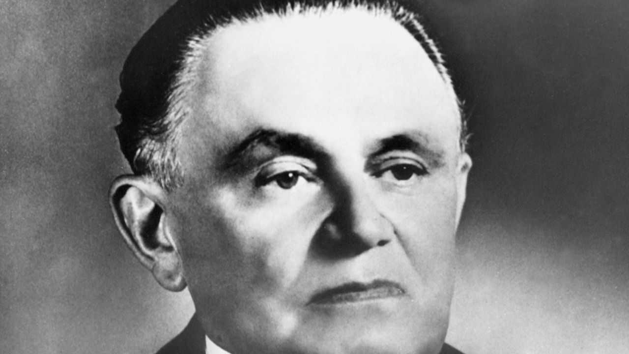 Havacılık kazalarında vefat eden devlet başkanları ve siyasetçiler 11