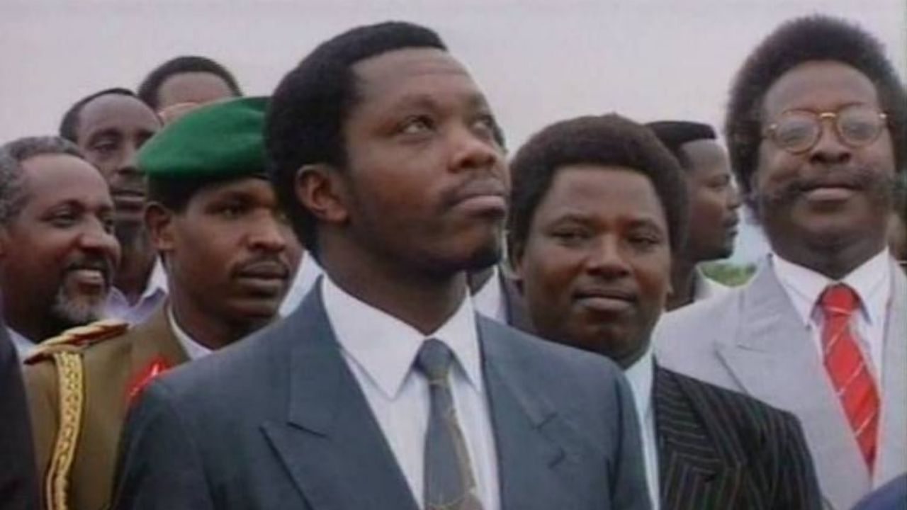 Havacılık kazalarında vefat eden devlet başkanları ve siyasetçiler 18