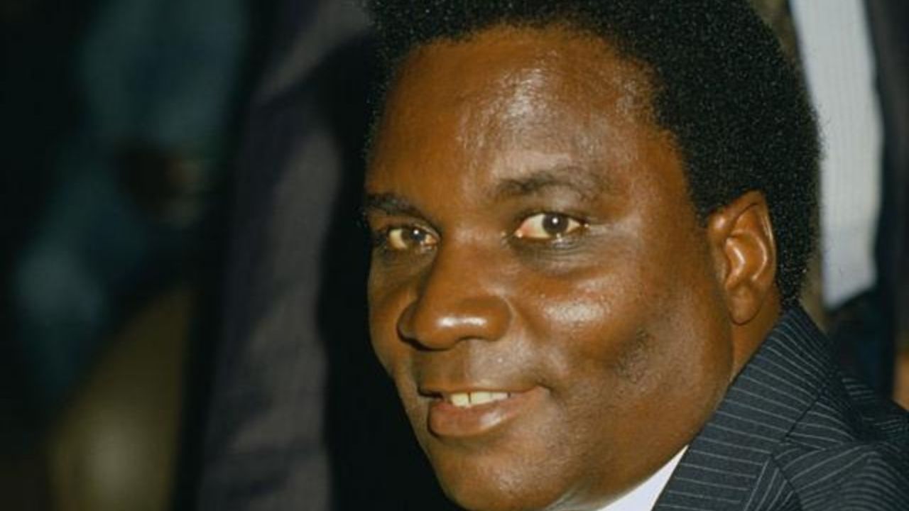 Havacılık kazalarında vefat eden devlet başkanları ve siyasetçiler 17