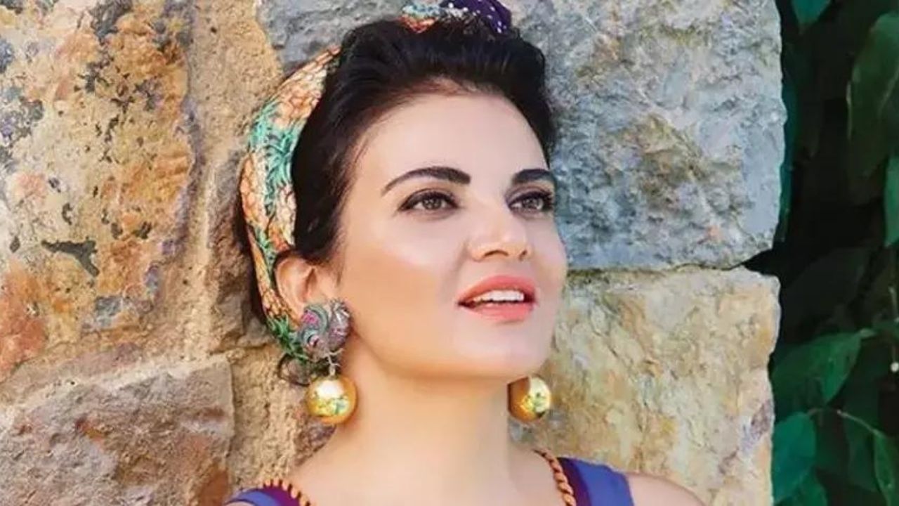 Bir zamanlar Sezen Aksu’nun vokalistliğini yapan birbirinden ünlü isimler! 10