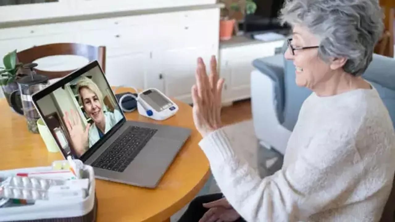 Sağlıkta 'uzaktan muayene' dönemi bugün başladı! 1