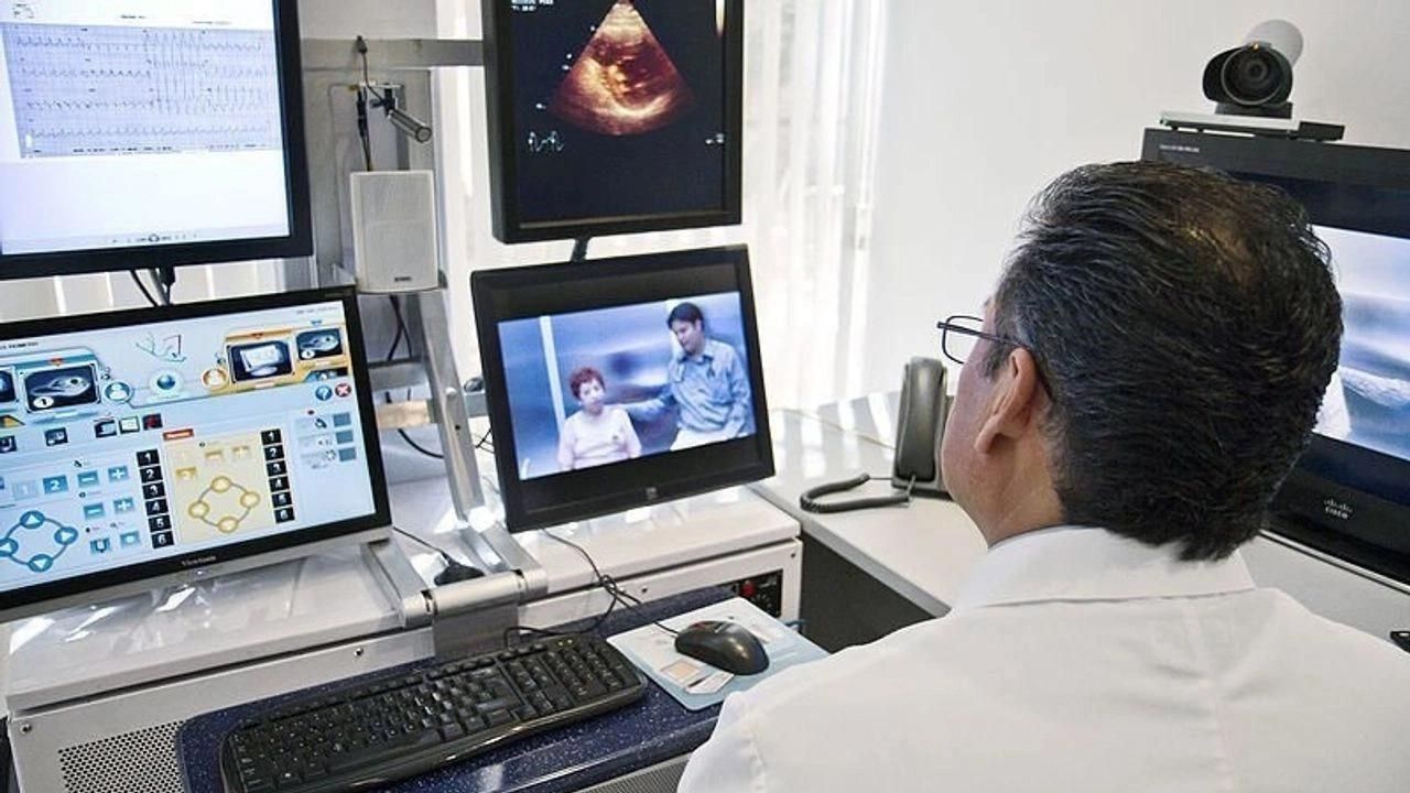 Sağlıkta 'uzaktan muayene' dönemi bugün başladı! 6
