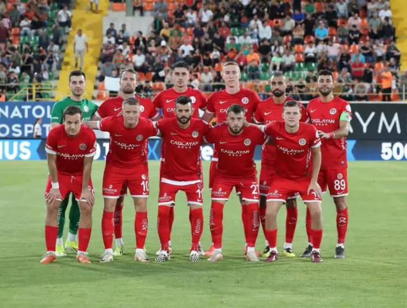 Yayın gelirleri belli oldu! İşte Süper Lig'de en çok kazanan takım... 13