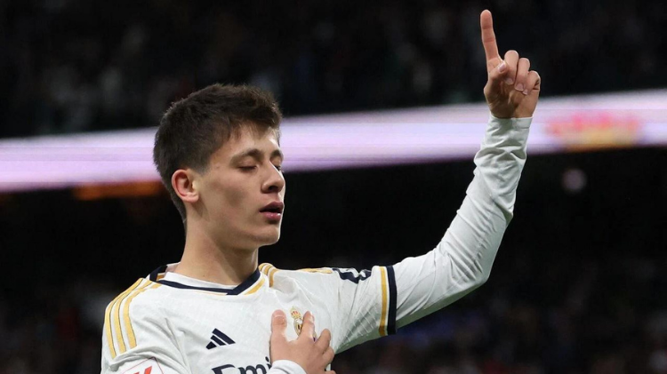 Dünyanın en değerli futbolcuları açıklandı! Listede tek Türk var 19