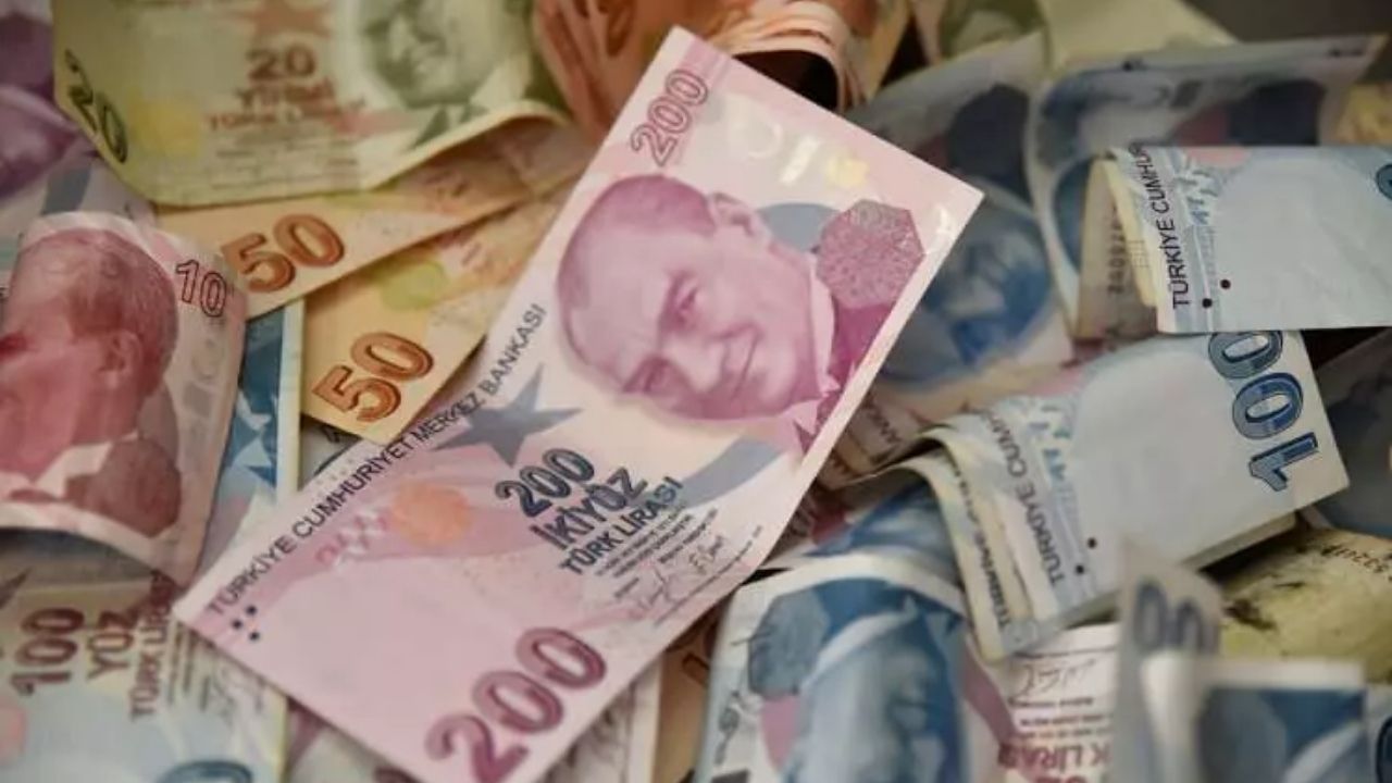 Hangi memur ne kadar zam alacak? İşte zamlı maaş listesi 17