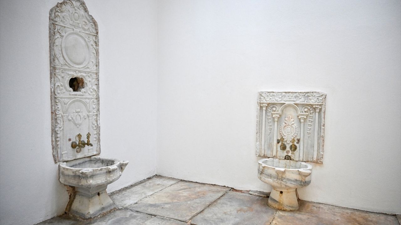 Topkapı Sarayı'nda Cariyeler Taşlığı ve Hamamı ile Kuşhane Mutfağı yeniden ziyarete açıldı 4