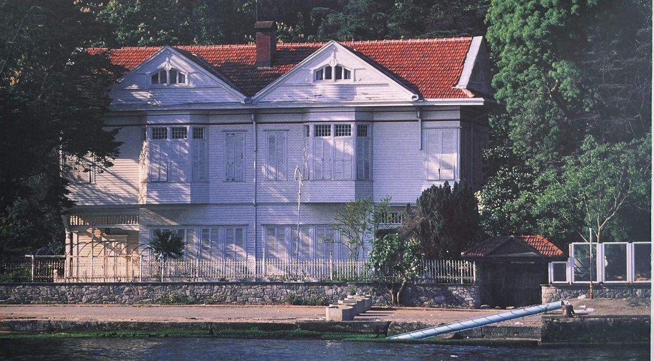 Film sahnesi gibi soygun: Memduh Paşa Yalısı'nda özel güvenlik vurgun yaptı 2