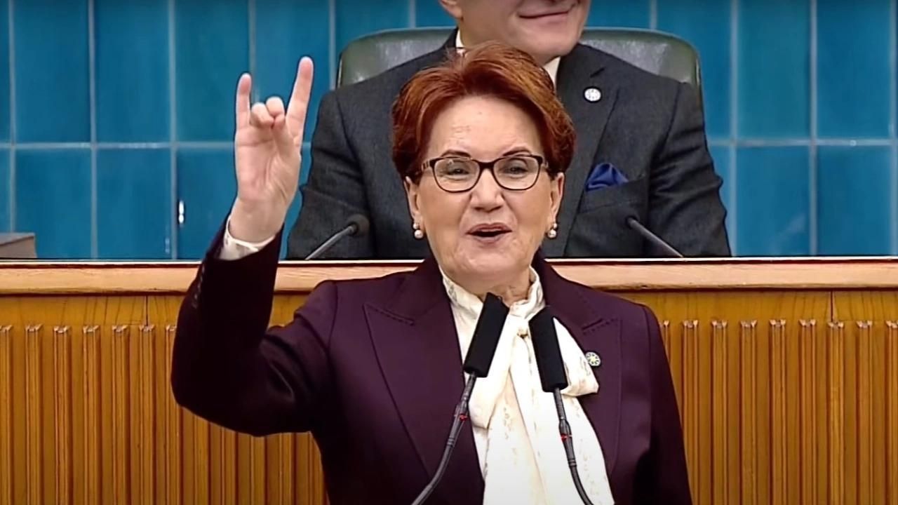 Bozkurt işareti yapan ünlü isimler 7